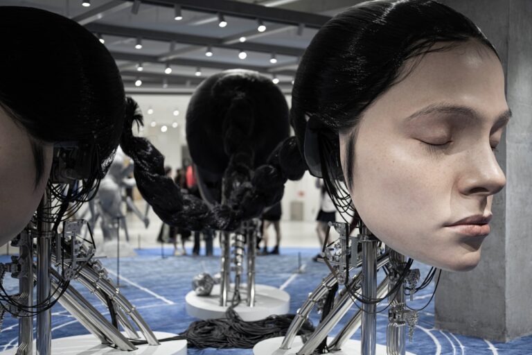 Qualia i Google DeepMind pokazali robota, którego nie ma