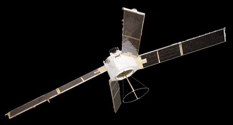 Rosja zagłusza GPS z kosmosu — nowe zagrożenie dla GNSS