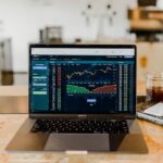 Bank Anglii bada regulacje dla agentycznej AI w finansach