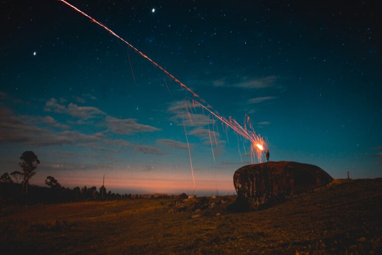 Meteory wykrywane anteną z Krakowa – radiowy stream na żywo