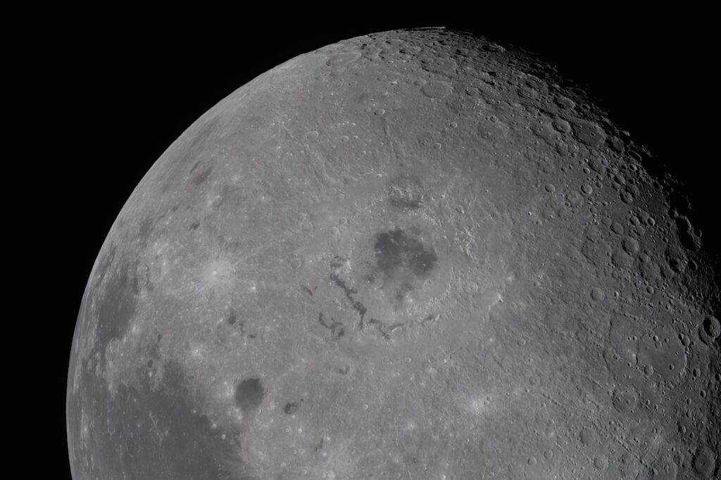 Teleskop ELF i rocznica lotu Uznańskiego — nowy rozdział astronomii