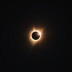 Urania 3/2026: zaćmienie Słońca, misja PROBA-3 i meteoryt z historią