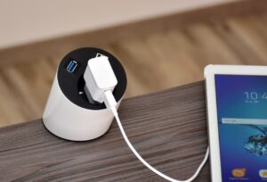 Apple 40W w Polsce: ładowarka dla iPhone 17 nareszcie dostępna