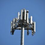 Plus modernizuje sieć 5G — kilkanaście tysięcy stacji, cztery pasma